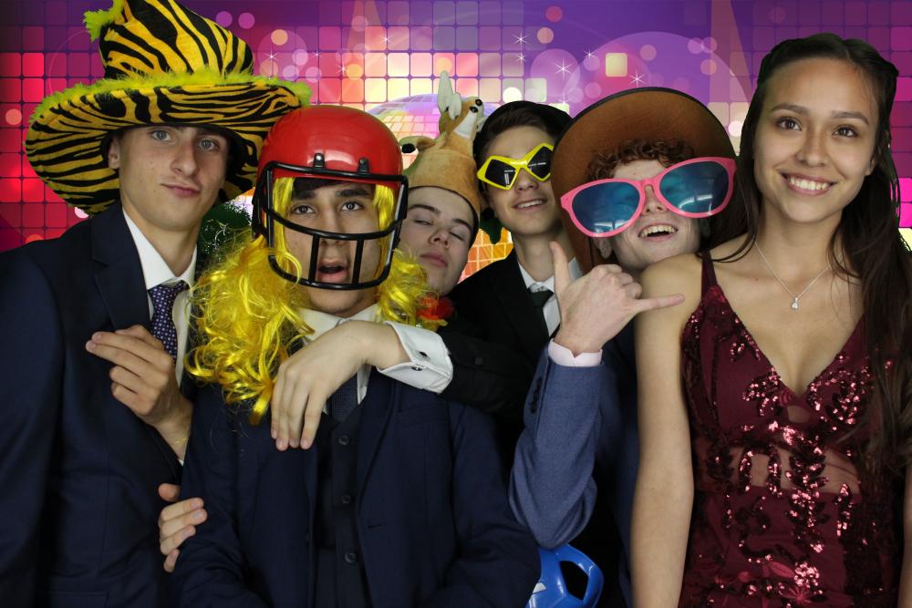 Christ School Prom | View more photos from the event at gallery.myphotoboothexperience.co.uk/u/MyPhotoBoothExperienceLtd/Christ-School-Prom